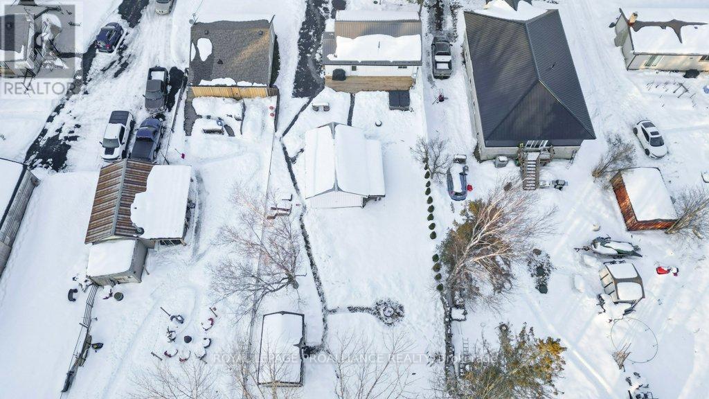 21569 Loyalist Parkway, Prince Edward County (Ameliasburg Ward), Ontario  K0K 1L0 - Photo 46 - X12834254