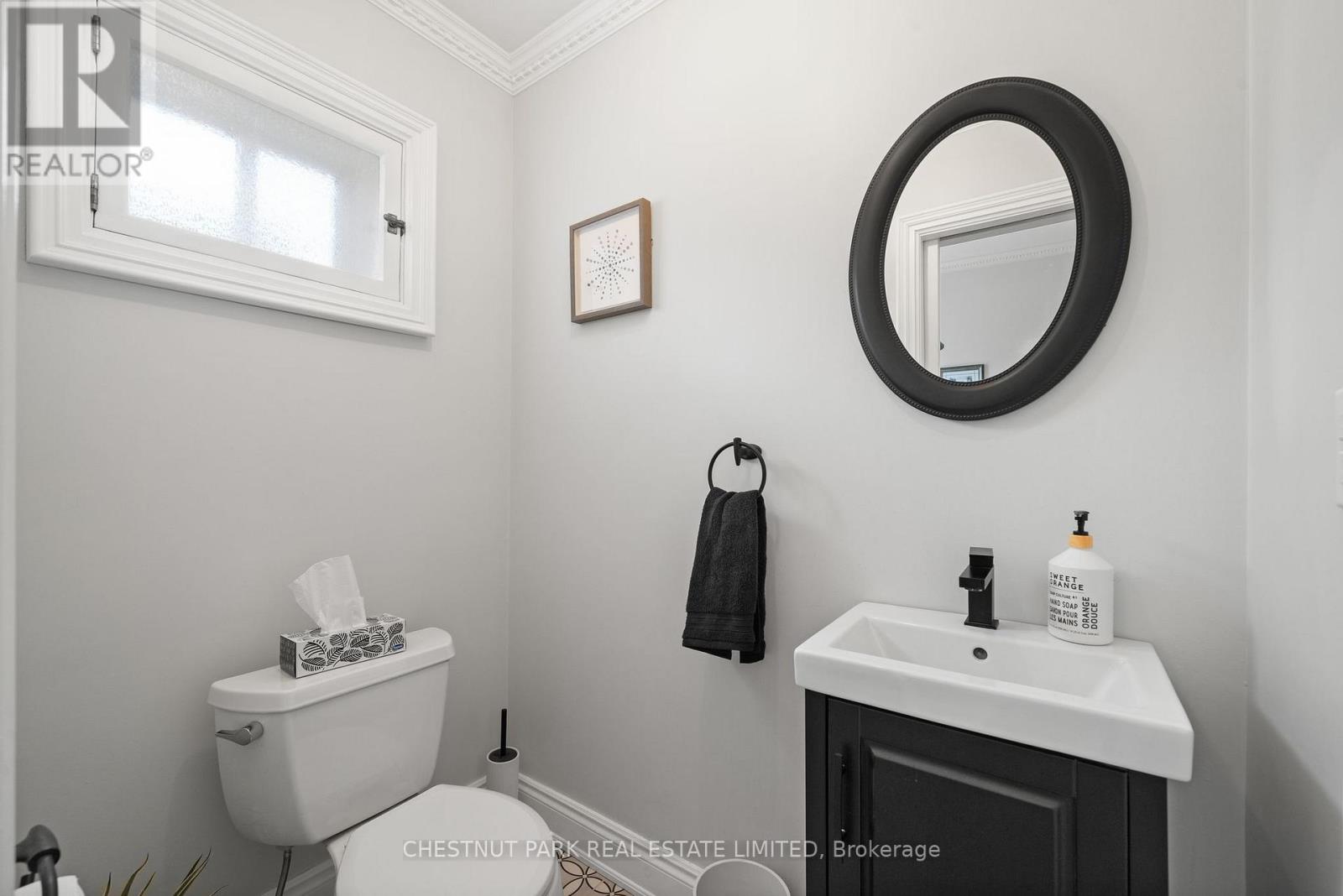 26 Centre Street, Prince Edward County (Picton Ward), Ontario  K0K 2T0 - Photo 18 - X12834368