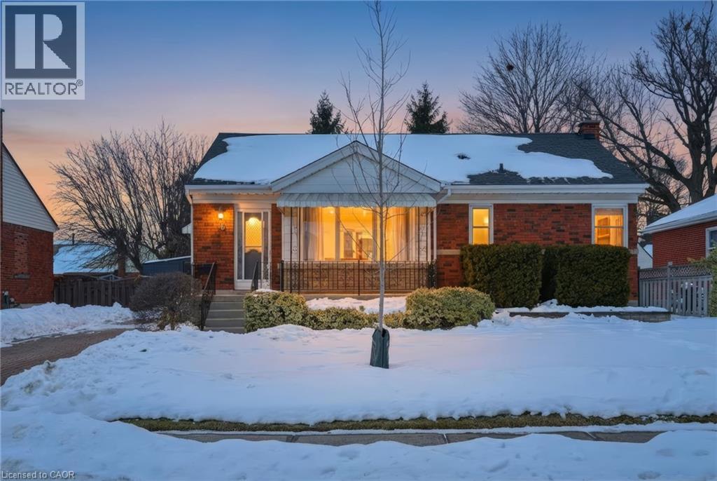 15 Mulock Avenue, Hamilton, Ontario  L8T 1H4 - Photo 2 - 40803630