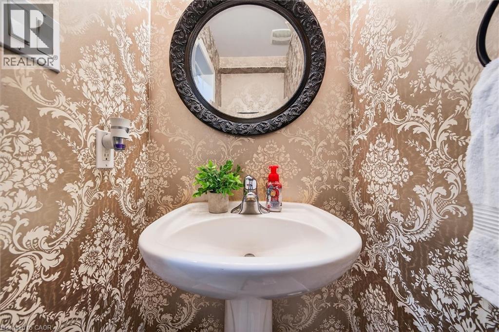 186 Great Oak Trail, Binbrook, Ontario  L0R 1C0 - Photo 28 - 40805676