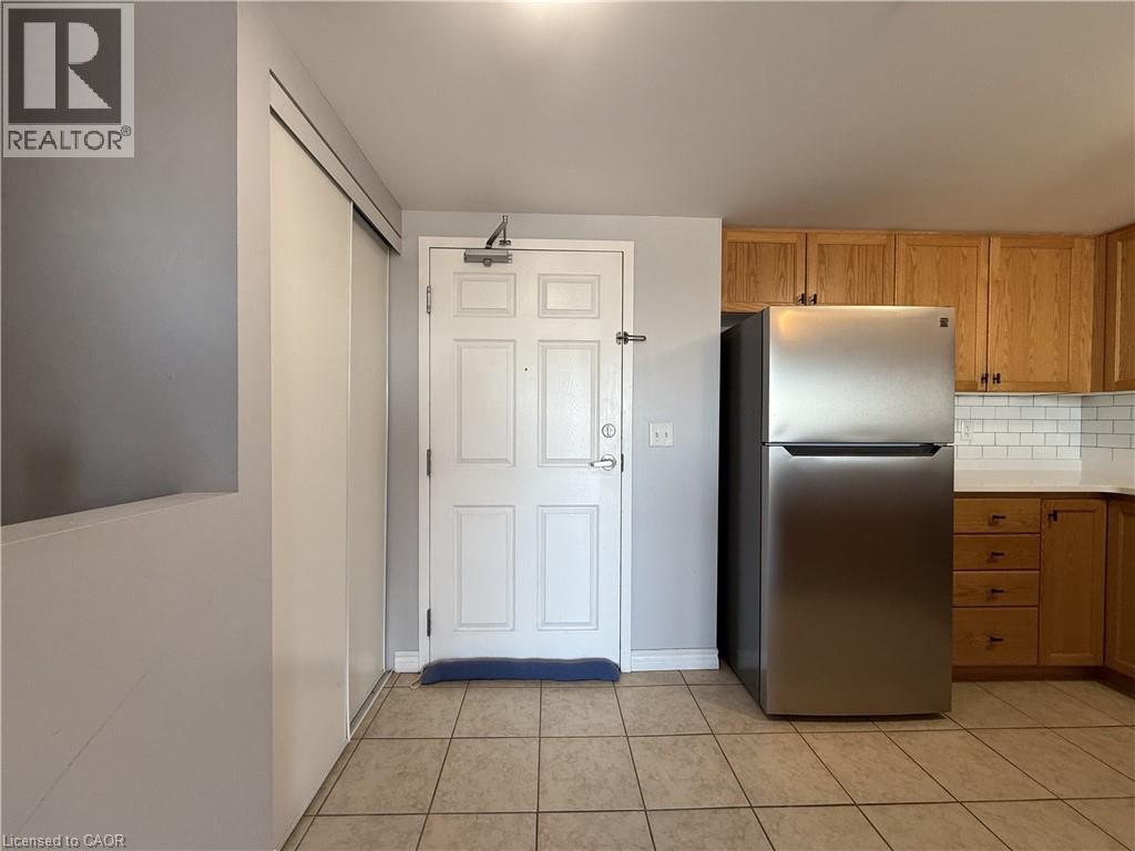 43 Waterford Drive Unit# 402, Guelph, Ontario  N1L 0J6 - Photo 6 - 40807926