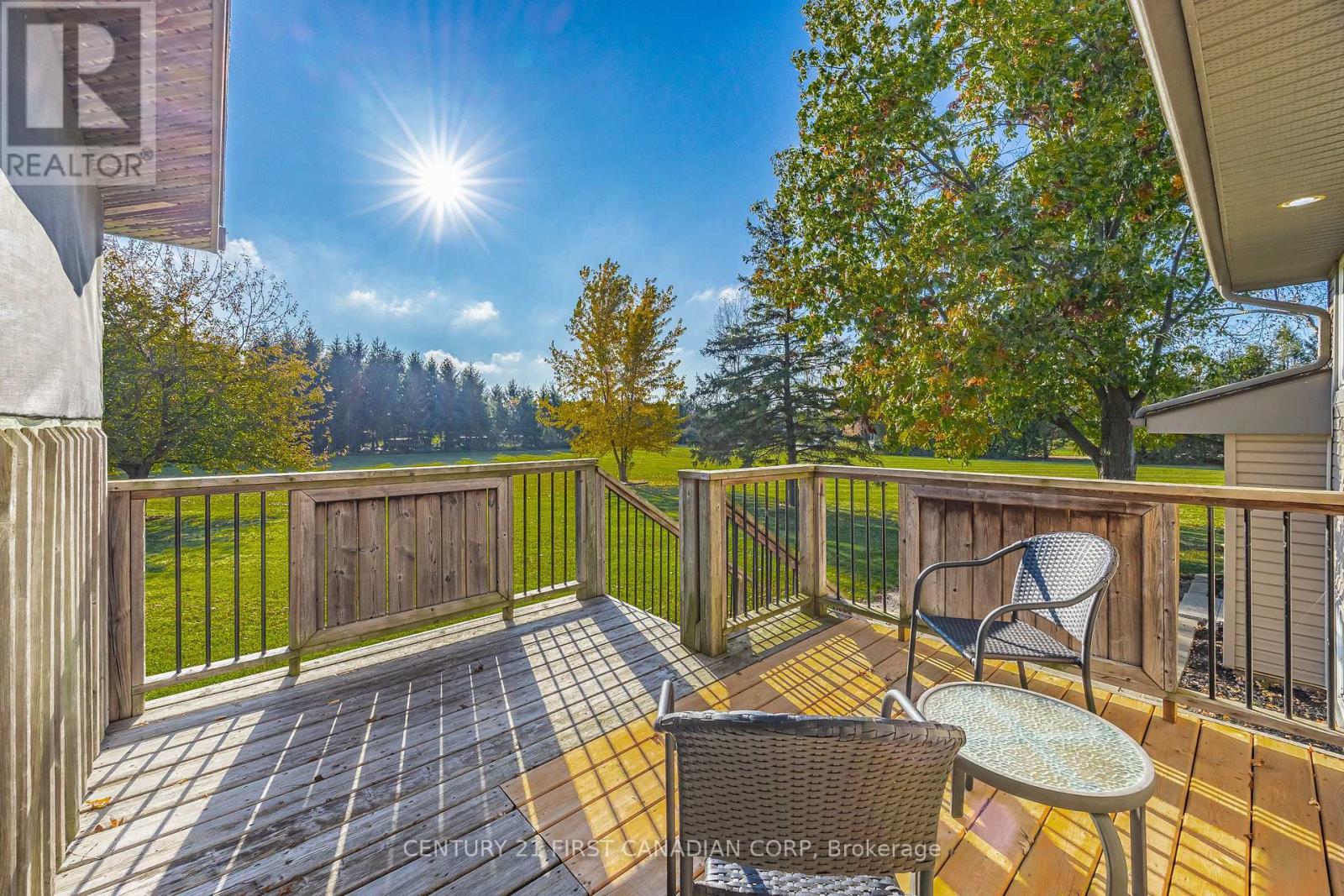 70986 B Line, Lambton Shores, Ontario  N0M 1T0 - Photo 38 - X12834168