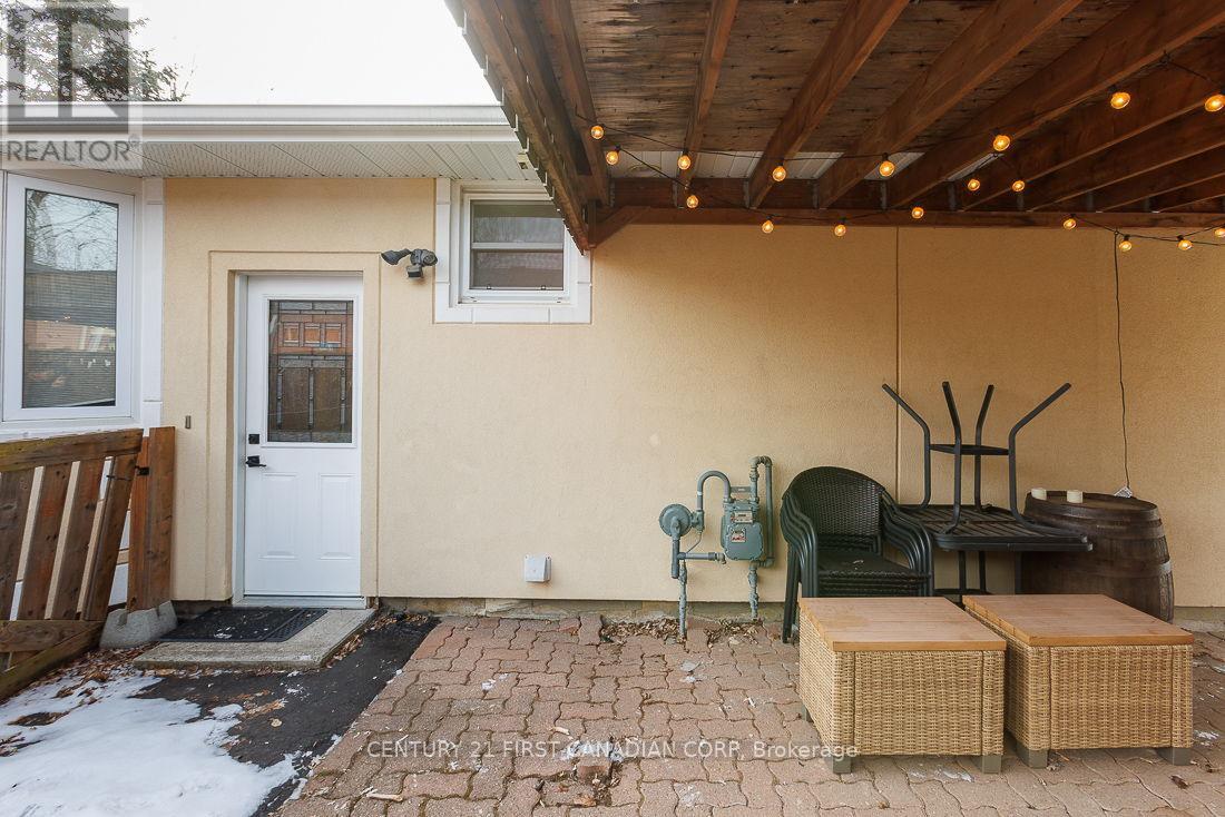 80 Brunswick Avenue, London North, Ontario  N6G 3K8 - Photo 40 - X12834306
