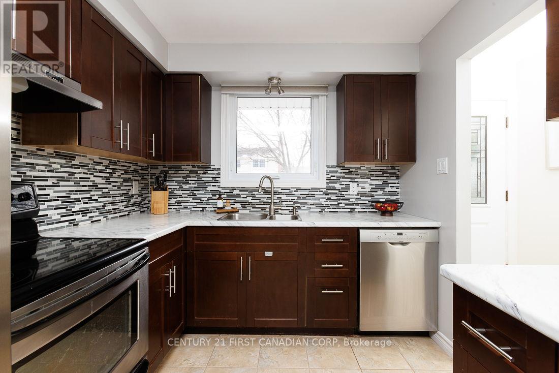 80 Brunswick Avenue, London North, Ontario  N6G 3K8 - Photo 8 - X12834306