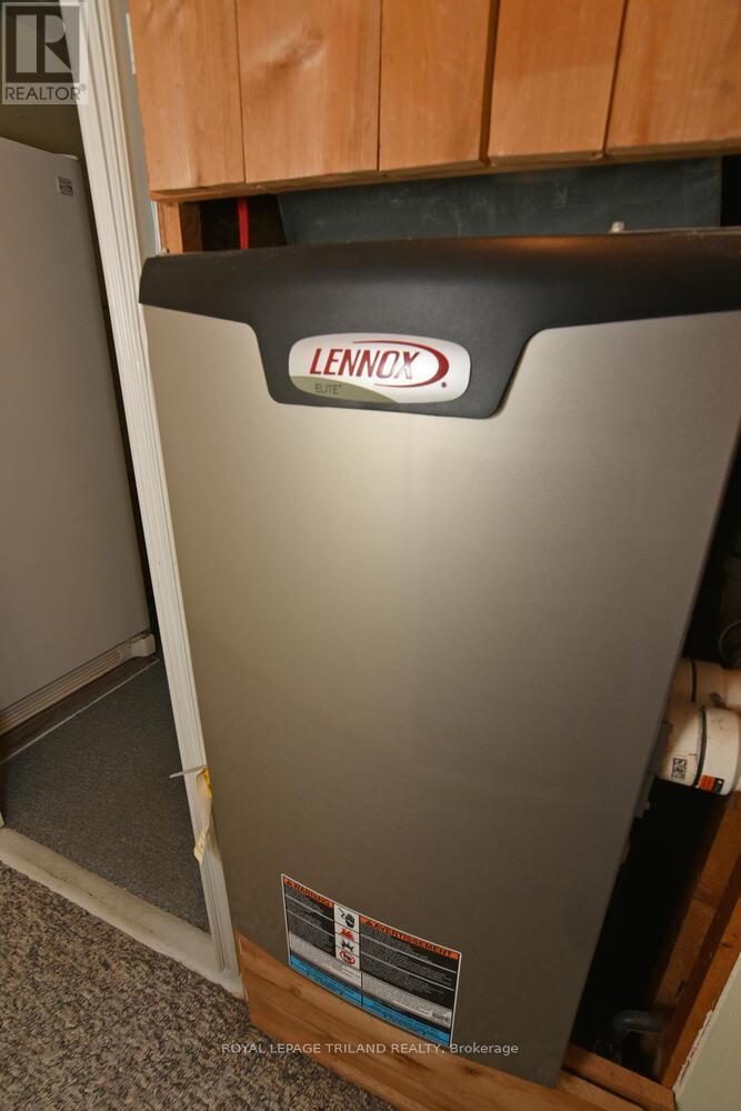 27 - 9385 Ipperwash Road, Lambton Shores, Ontario  N0N 1J3 - Photo 21 - X12834382