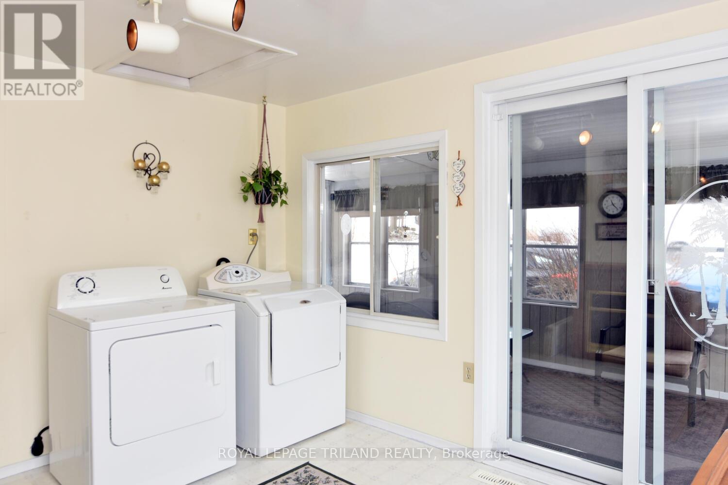 27 - 9385 Ipperwash Road, Lambton Shores, Ontario  N0N 1J3 - Photo 7 - X12834382