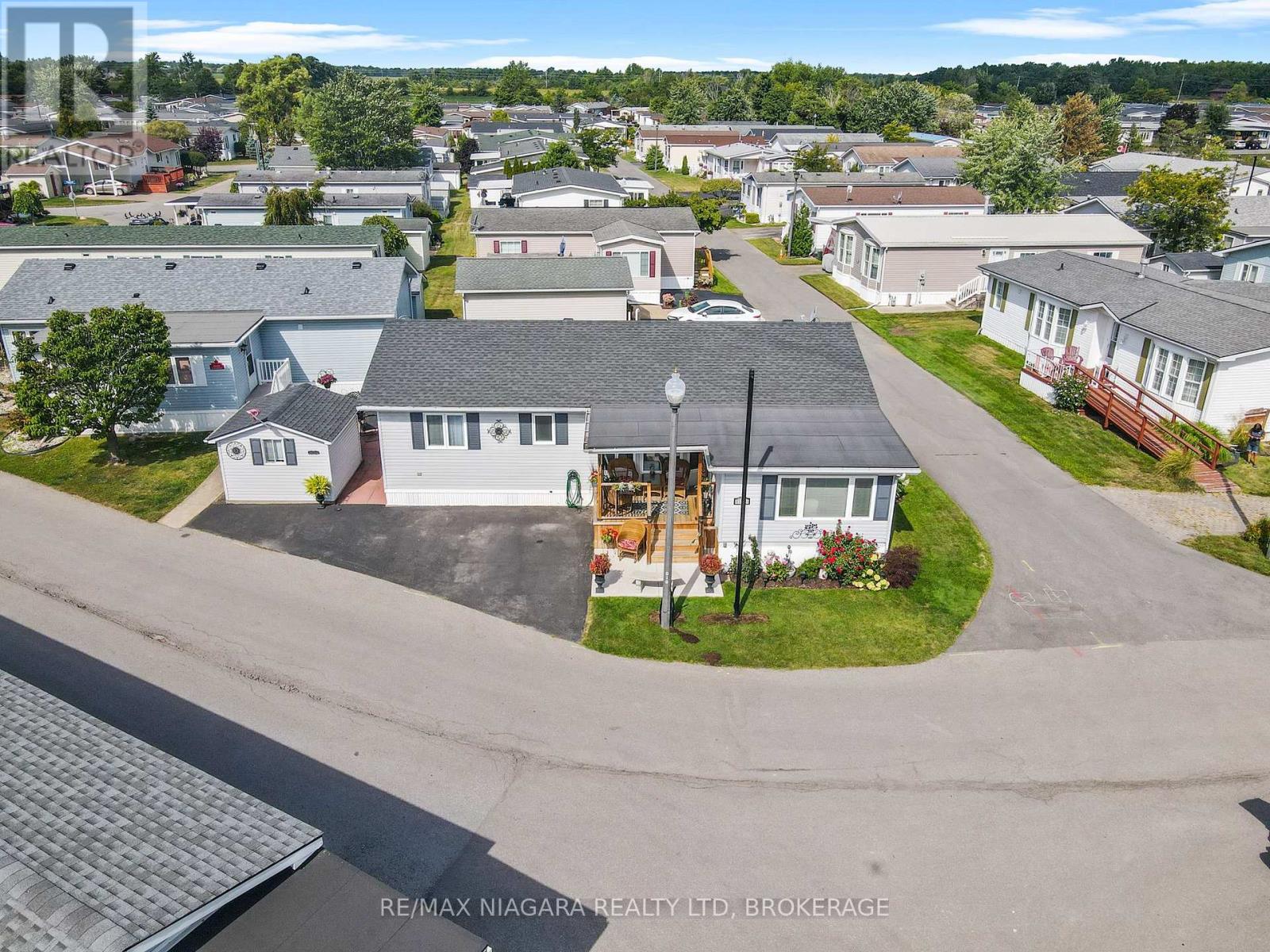 317 - 3033 Townline Road, Fort Erie, Ontario  L0S 1S1 - Photo 3 - X12478032