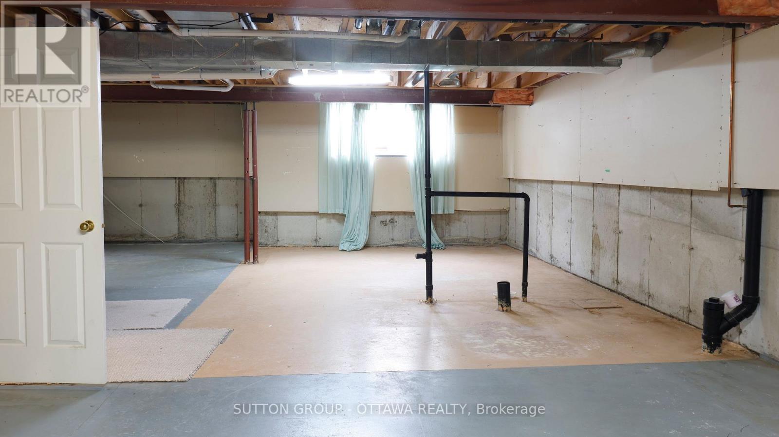 50 Grand Cedar Court E, Ottawa, Ontario  K2S 1G5 - Photo 29 - X12834196