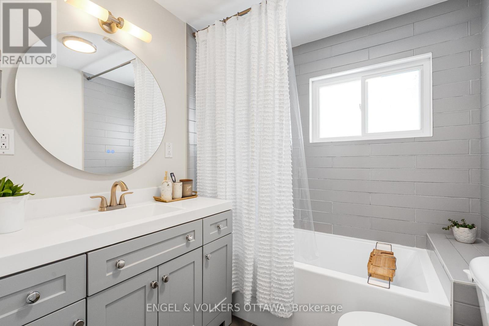 2707 Marie Street, Ottawa, Ontario  K2B 7E3 - Photo 19 - X12834236