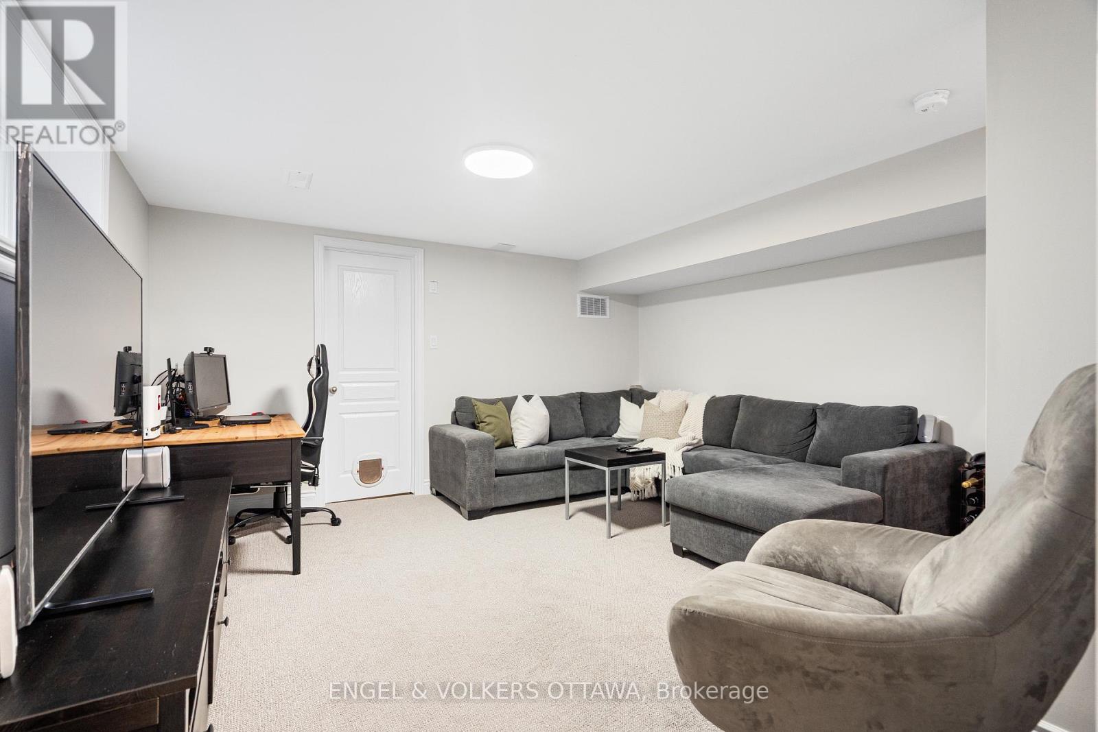 2707 Marie Street, Ottawa, Ontario  K2B 7E3 - Photo 20 - X12834236