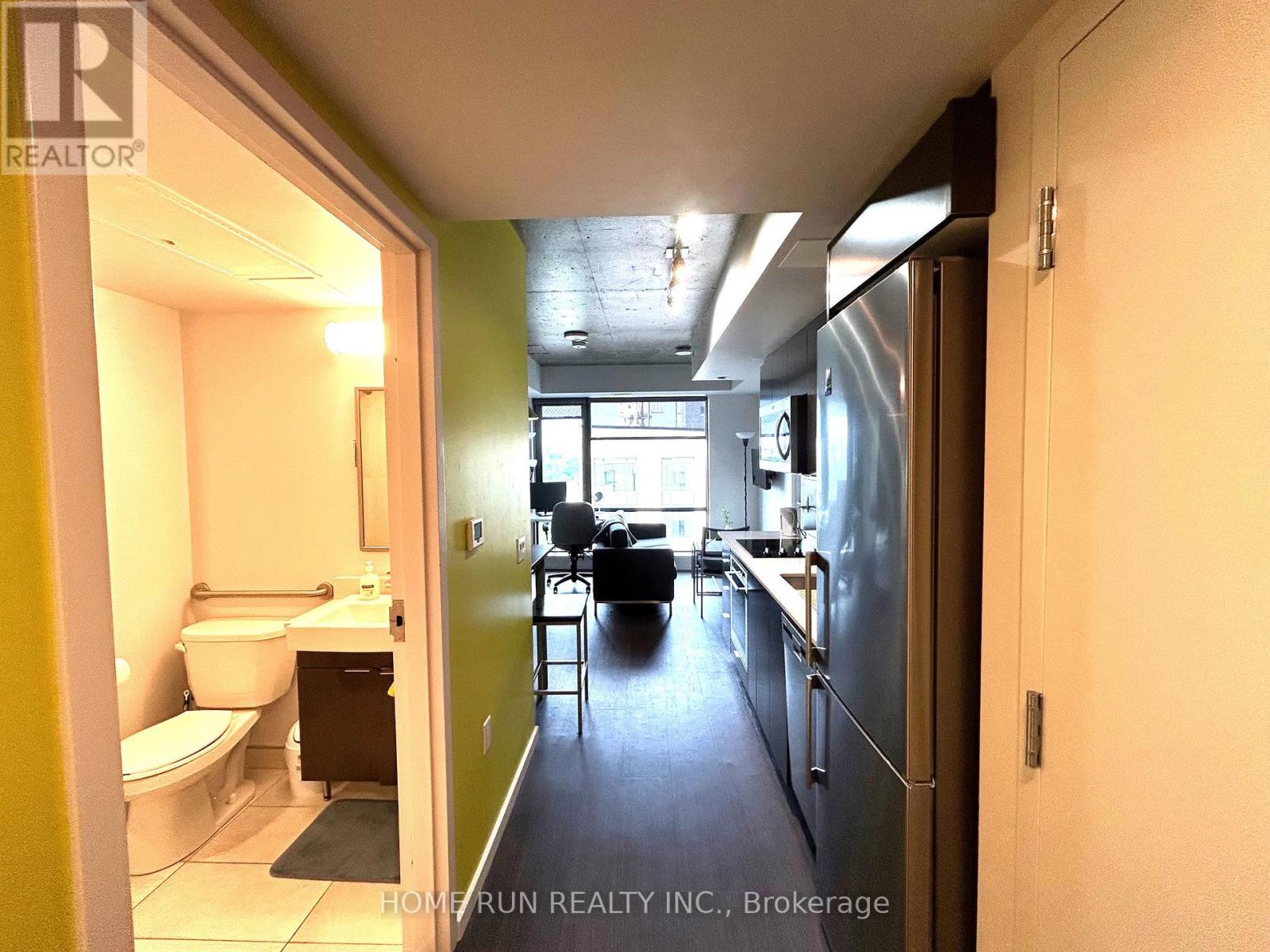 1817 - 105 Champagne Avenue, Ottawa, Ontario  K1S 4P3 - Photo 11 - X12834262