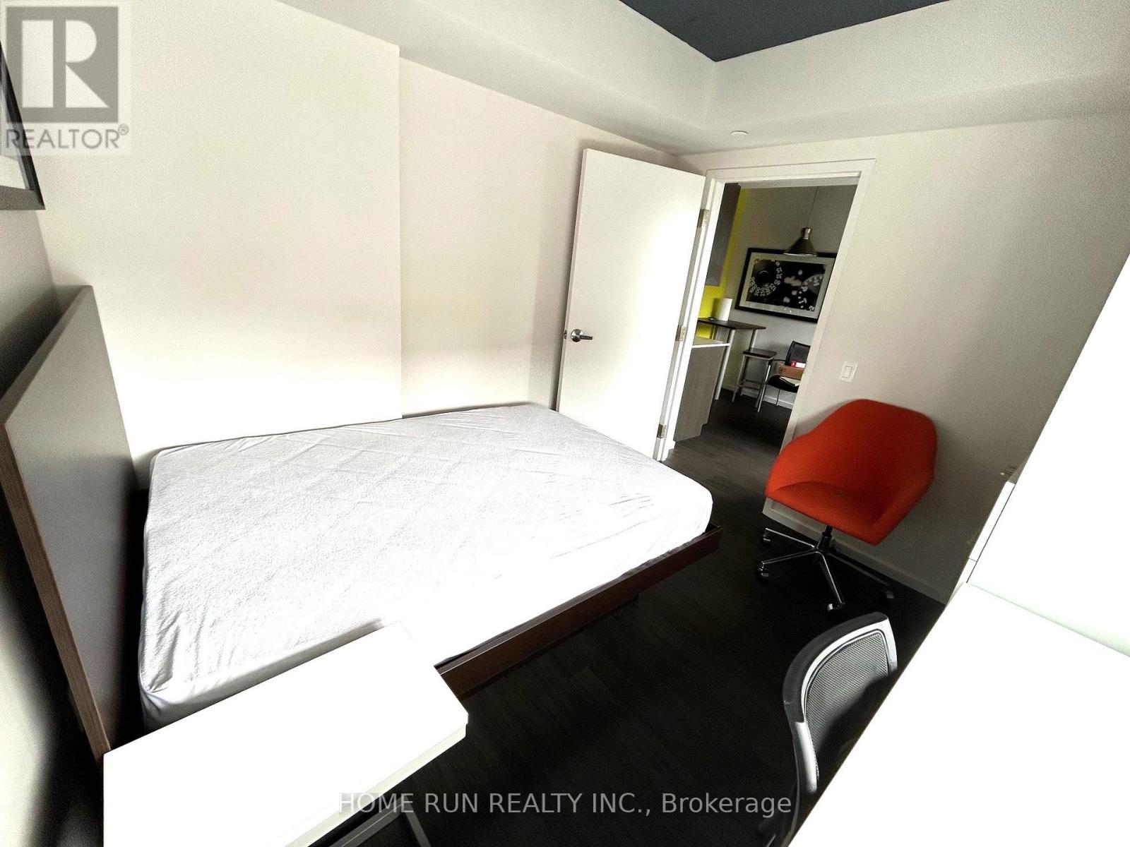 1817 - 105 Champagne Avenue, Ottawa, Ontario  K1S 4P3 - Photo 20 - X12834262