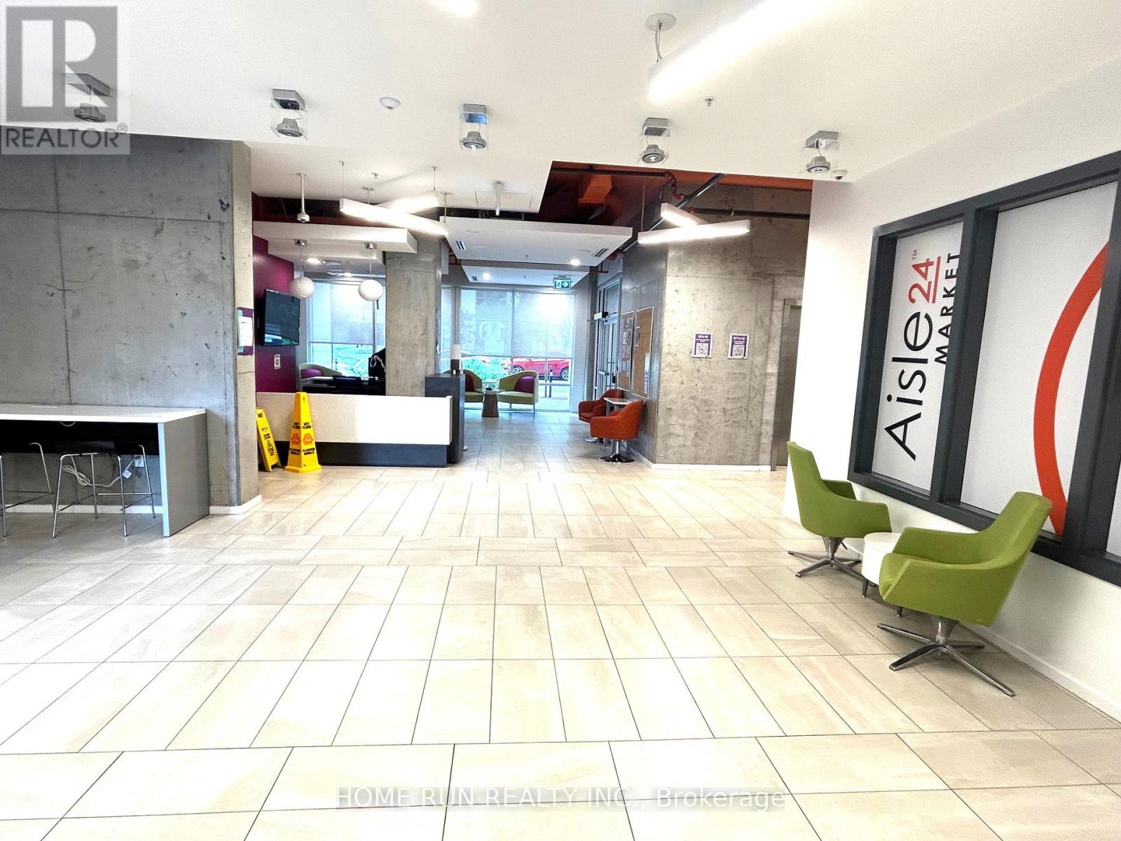 1817 - 105 Champagne Avenue, Ottawa, Ontario  K1S 4P3 - Photo 8 - X12834262