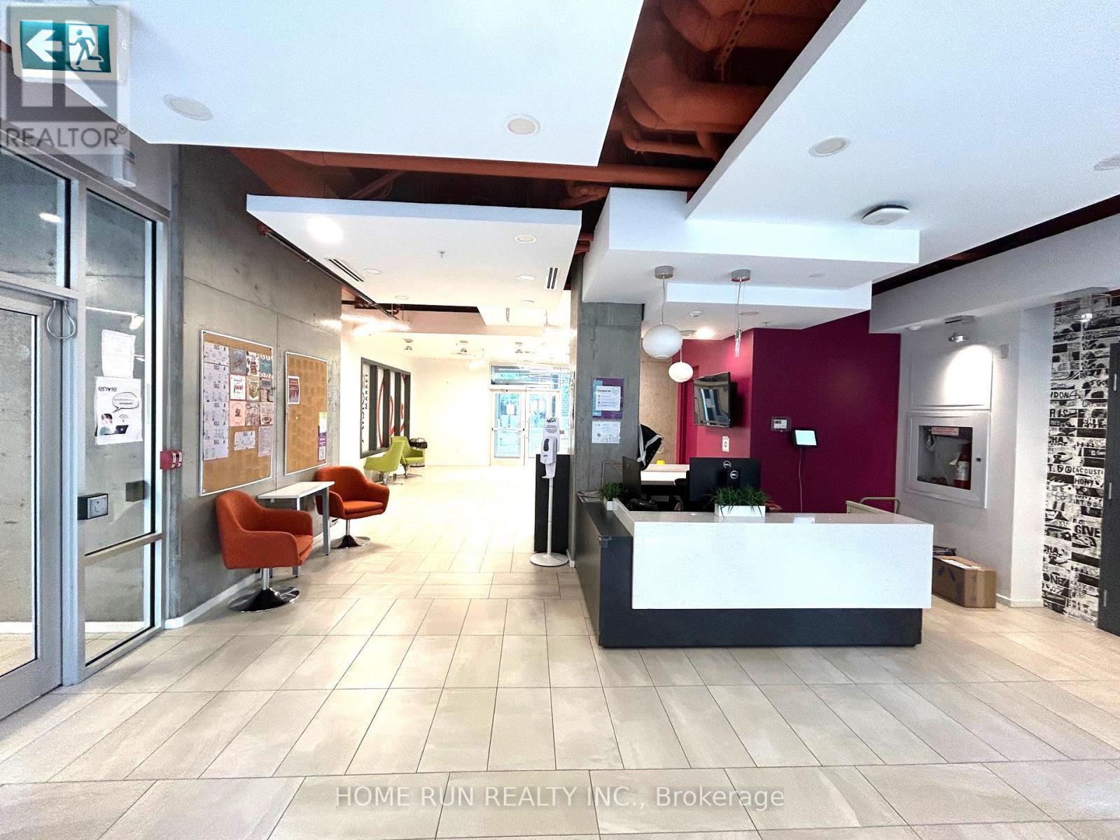 1817 - 105 Champagne Avenue, Ottawa, Ontario  K1S 4P3 - Photo 9 - X12834262