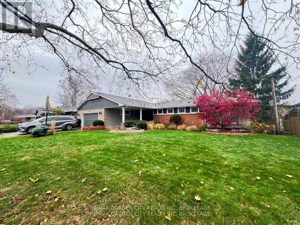 28 MARSDALE DRIVE, st. catharines (glendale/glenridge), Ontario