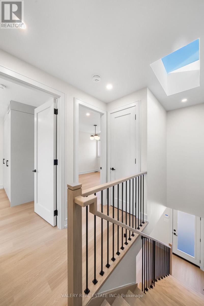 Laneway - 86 Argyle Street, Toronto, Ontario  M6J 1N9 - Photo 16 - C12469553