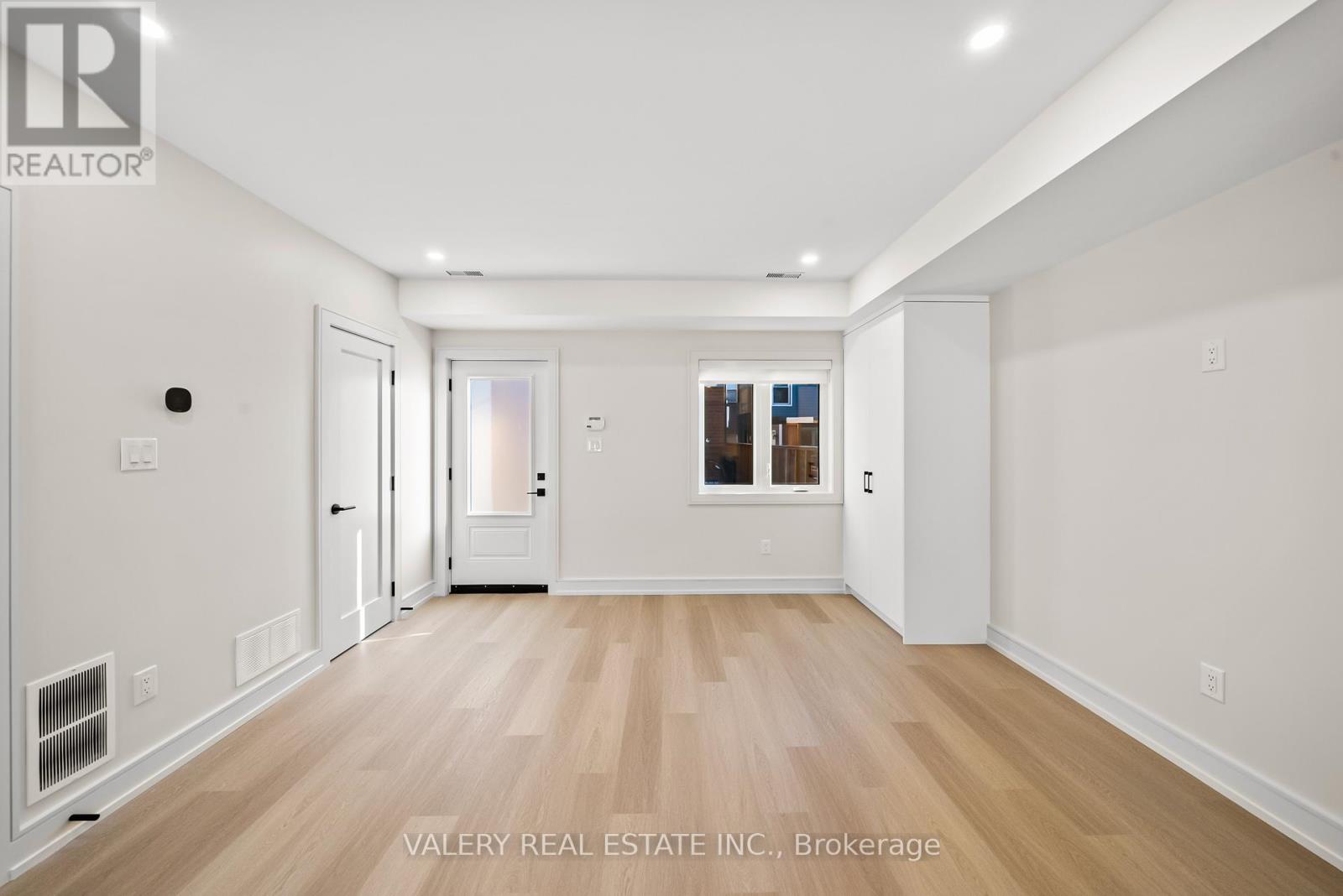 Laneway - 86 Argyle Street, Toronto, Ontario  M6J 1N9 - Photo 7 - C12469553