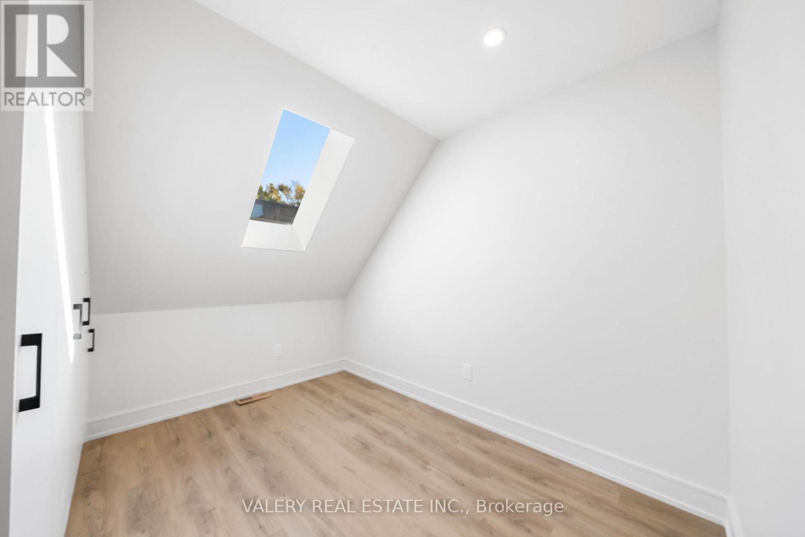 Laneway - 158 Dovercourt Road, Toronto, Ontario  M6J 3C4 - Photo 17 - C12520578