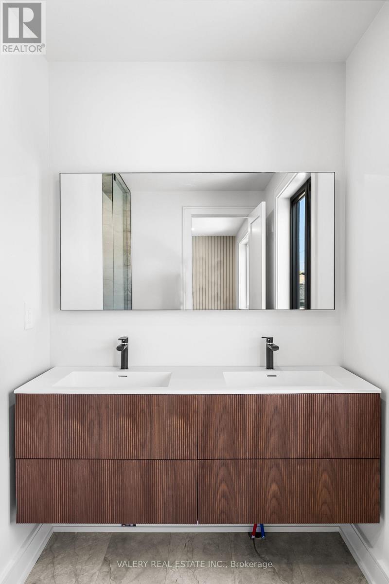 Laneway - 158 Dovercourt Road, Toronto, Ontario  M6J 3C4 - Photo 22 - C12520578