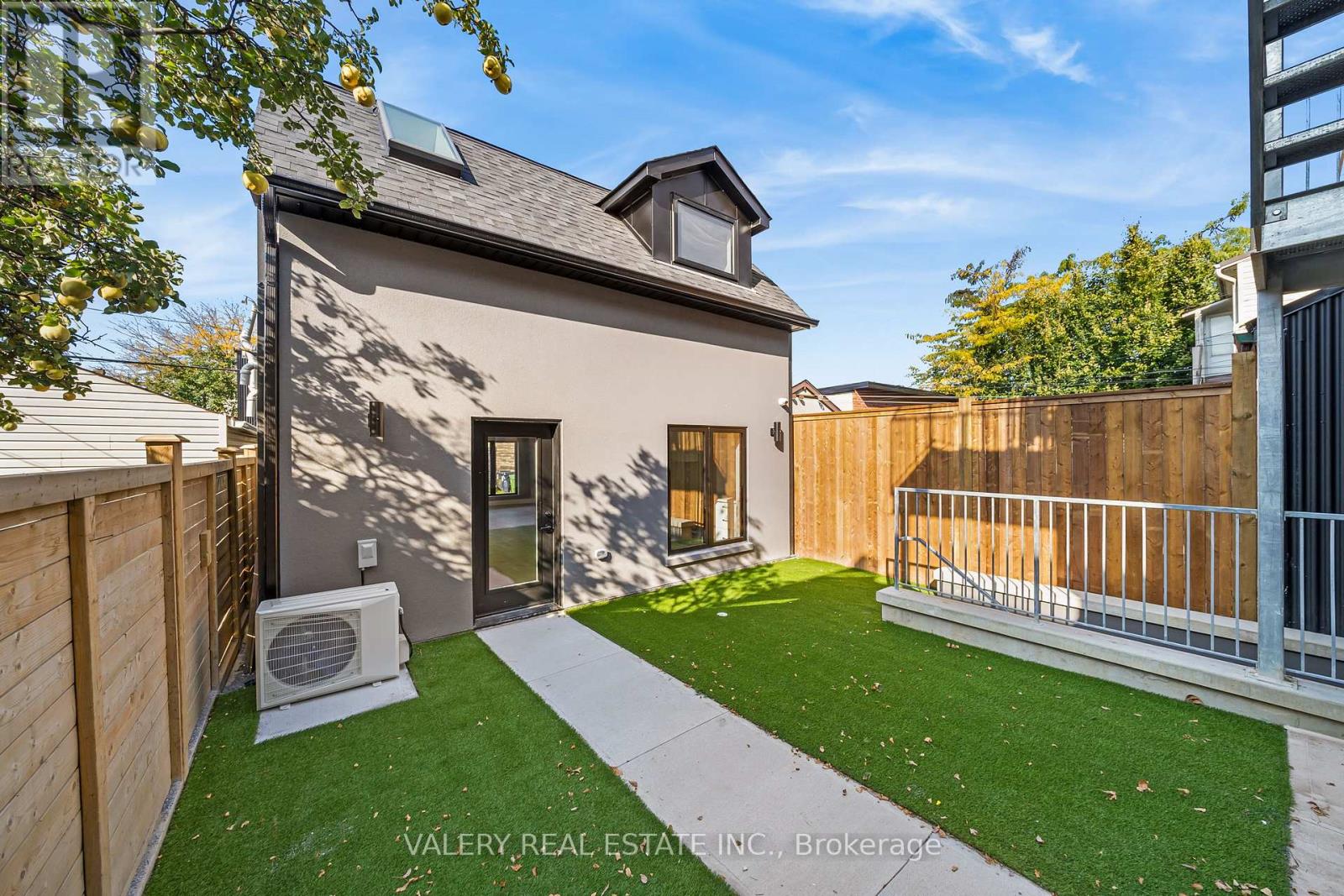 Laneway - 158 Dovercourt Road, Toronto, Ontario  M6J 3C4 - Photo 34 - C12520578