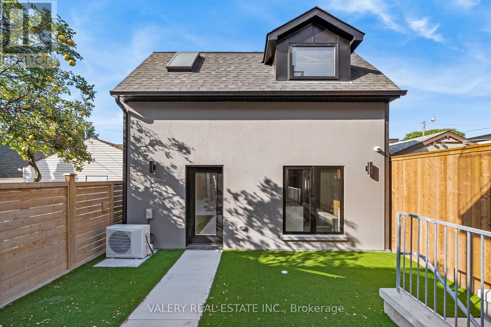 Laneway - 158 Dovercourt Road, Toronto, Ontario  M6J 3C4 - Photo 35 - C12520578