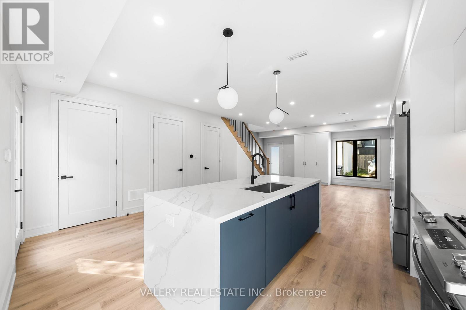 Laneway - 158 Dovercourt Road, Toronto, Ontario  M6J 3C4 - Photo 9 - C12520578