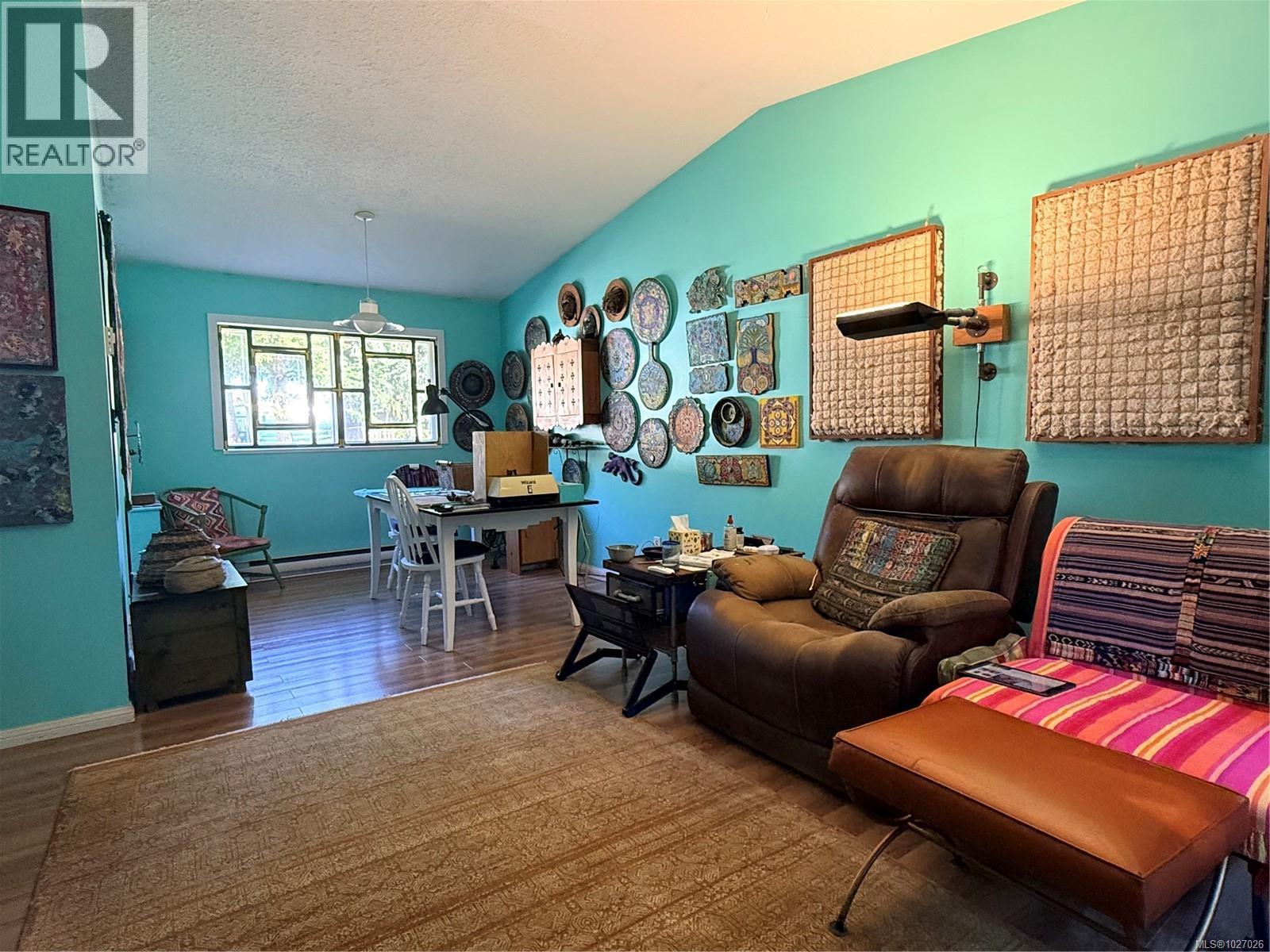 26 745 Church St, Gabriola Island, British Columbia  V0R 1X3 - Photo 5 - 1027026