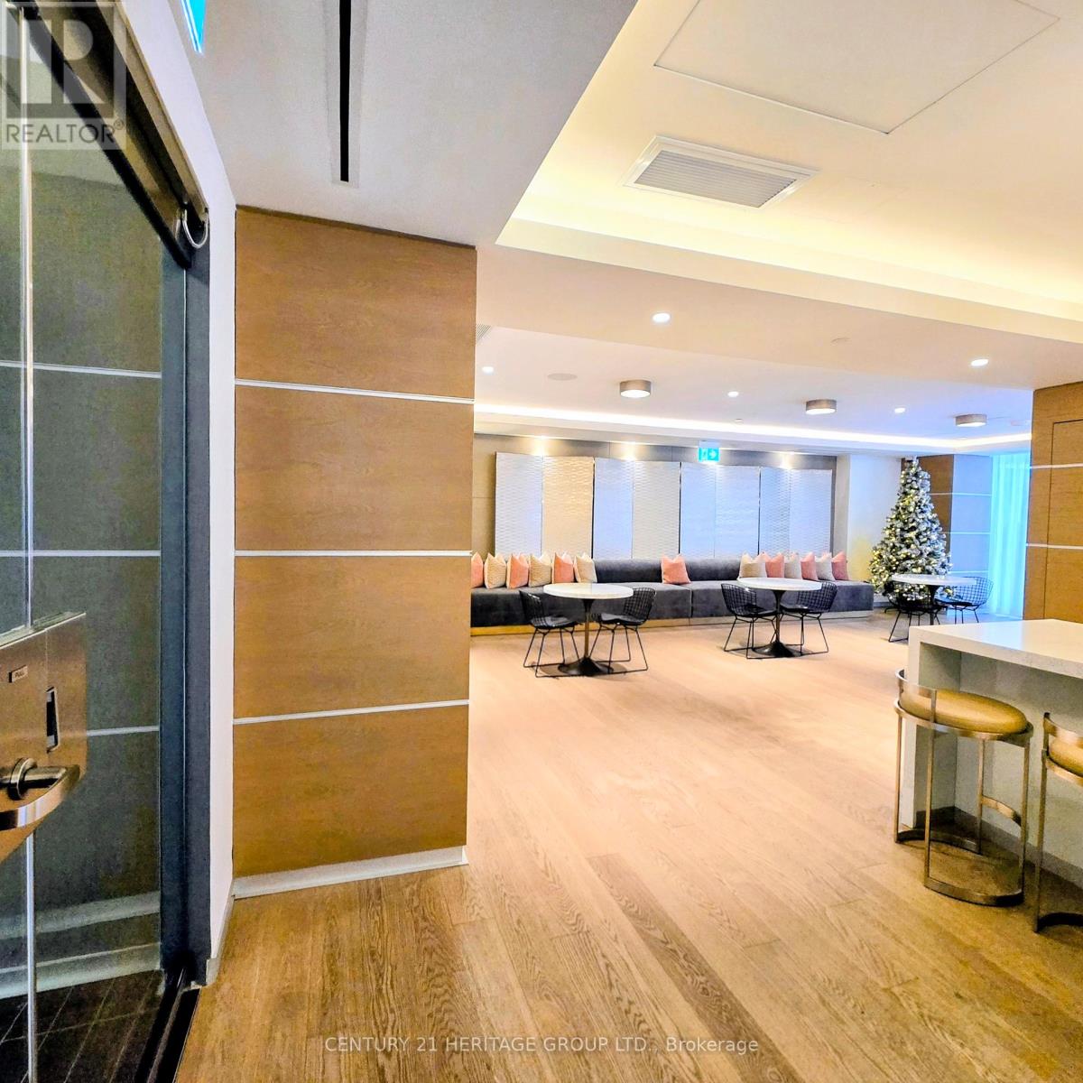 2313 - 188 Cumberland Street, Toronto, Ontario  M5R 0B6 - Photo 9 - C12834114