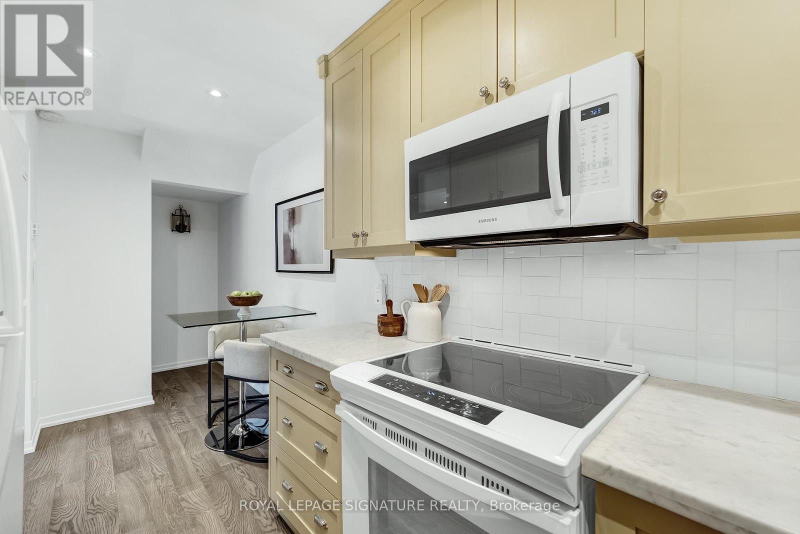 34 Sugar Millway, Toronto, Ontario  M2L 1R6 - Photo 14 - C12834138