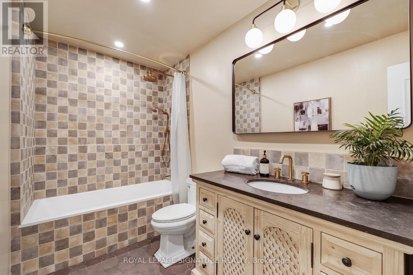 34 Sugar Millway, Toronto, Ontario  M2L 1R6 - Photo 21 - C12834138