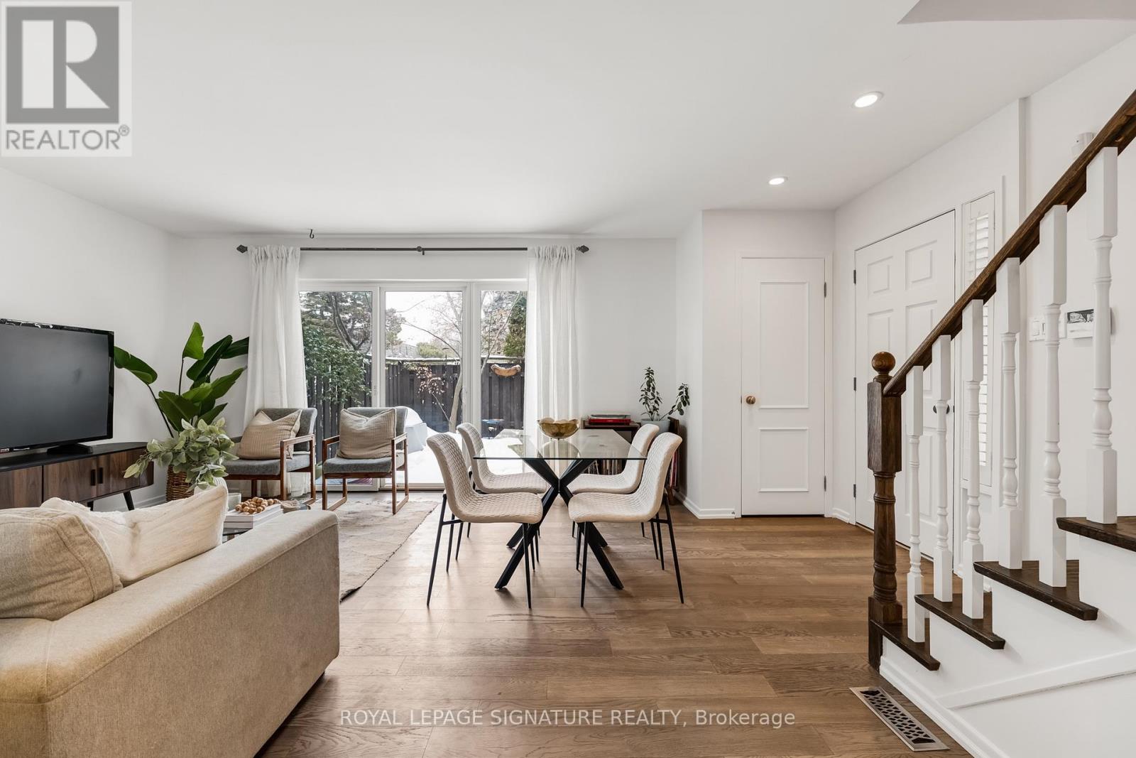 34 Sugar Millway, Toronto, Ontario  M2L 1R6 - Photo 9 - C12834138