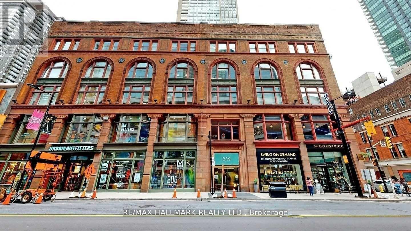 3114 - 197 Yonge Street, Toronto, Ontario M5B 1M4 - Photo 2 - C12834152