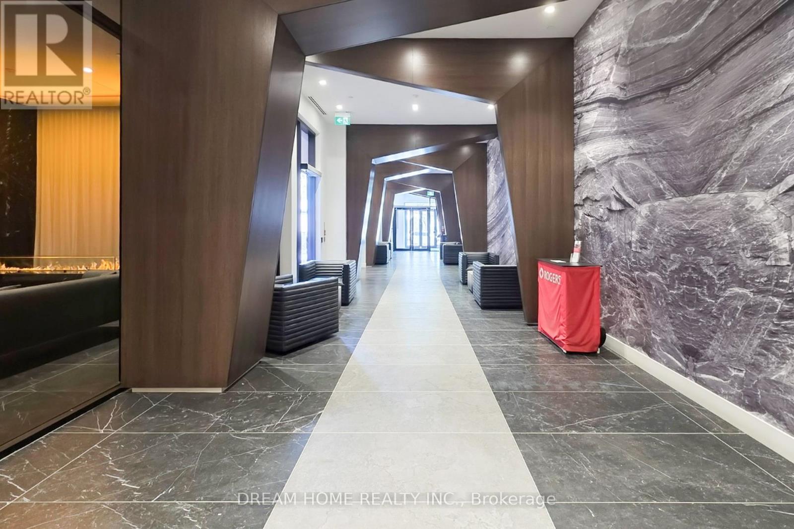 1507 - 308 Jarvis Street, Toronto, Ontario  M5B 0E3 - Photo 2 - C12834414