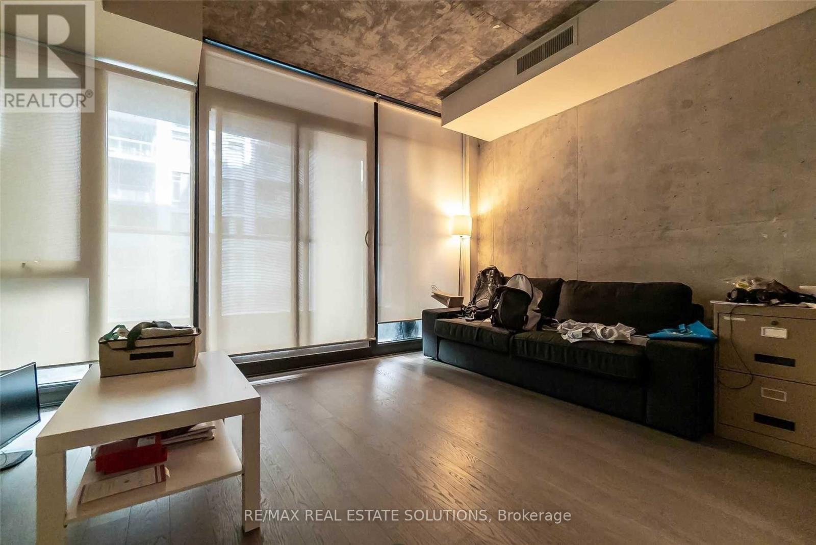 421 - 111 Bathurst Street, Toronto, Ontario  M5V 0M9 - Photo 2 - C12834418