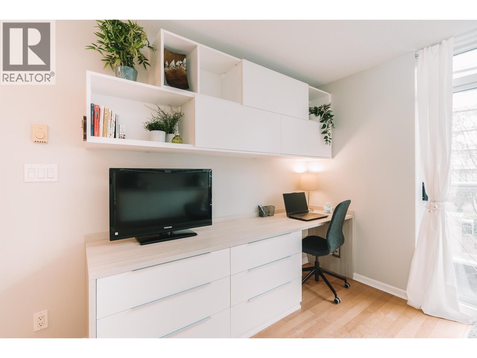 302 9288 University Crescent, Burnaby, British Columbia  V5A 4X7 - Photo 9 - R3094519