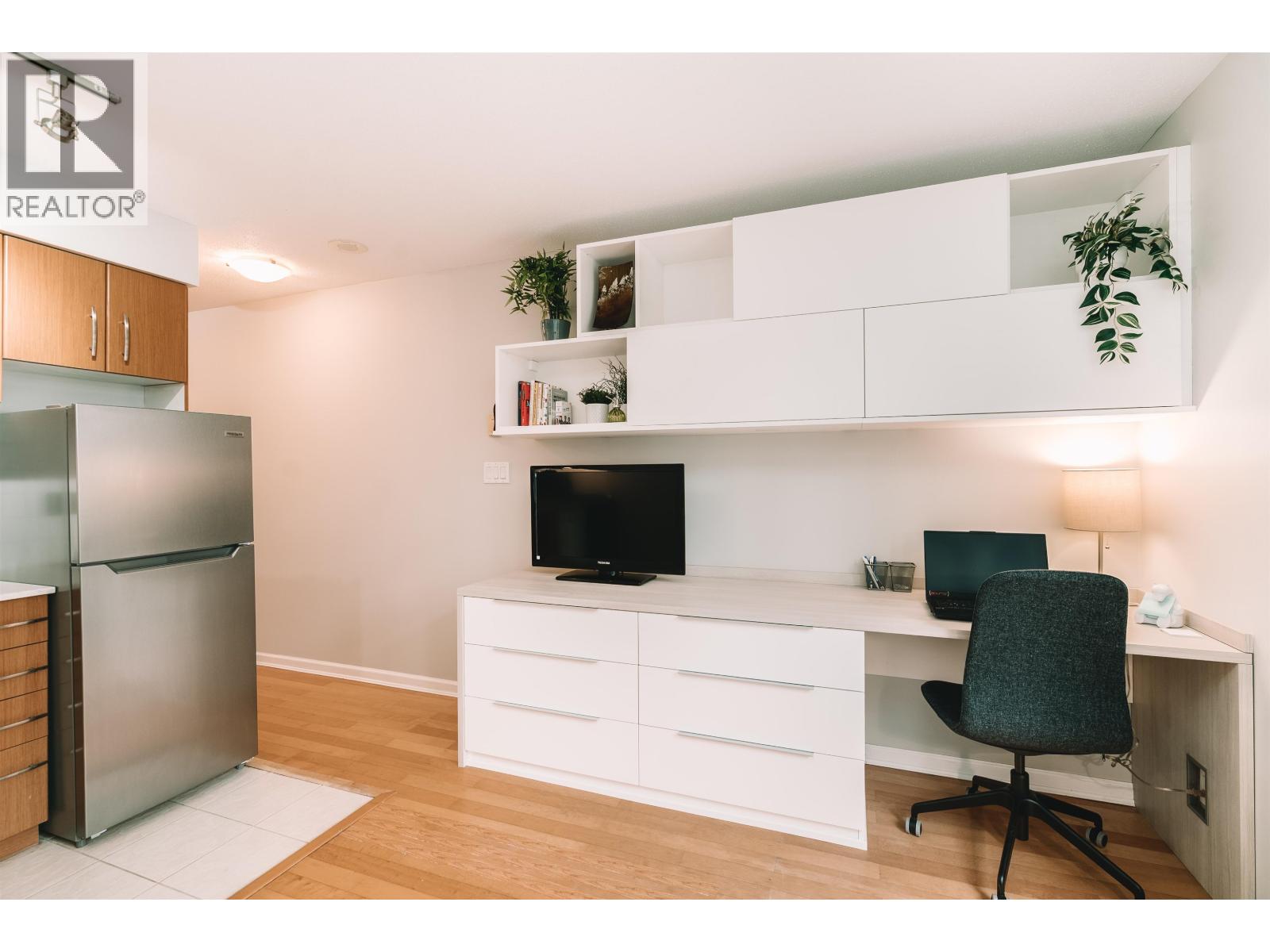 302 9288 University Crescent, Burnaby, British Columbia  V5A 4X7 - Photo 10 - R3094519