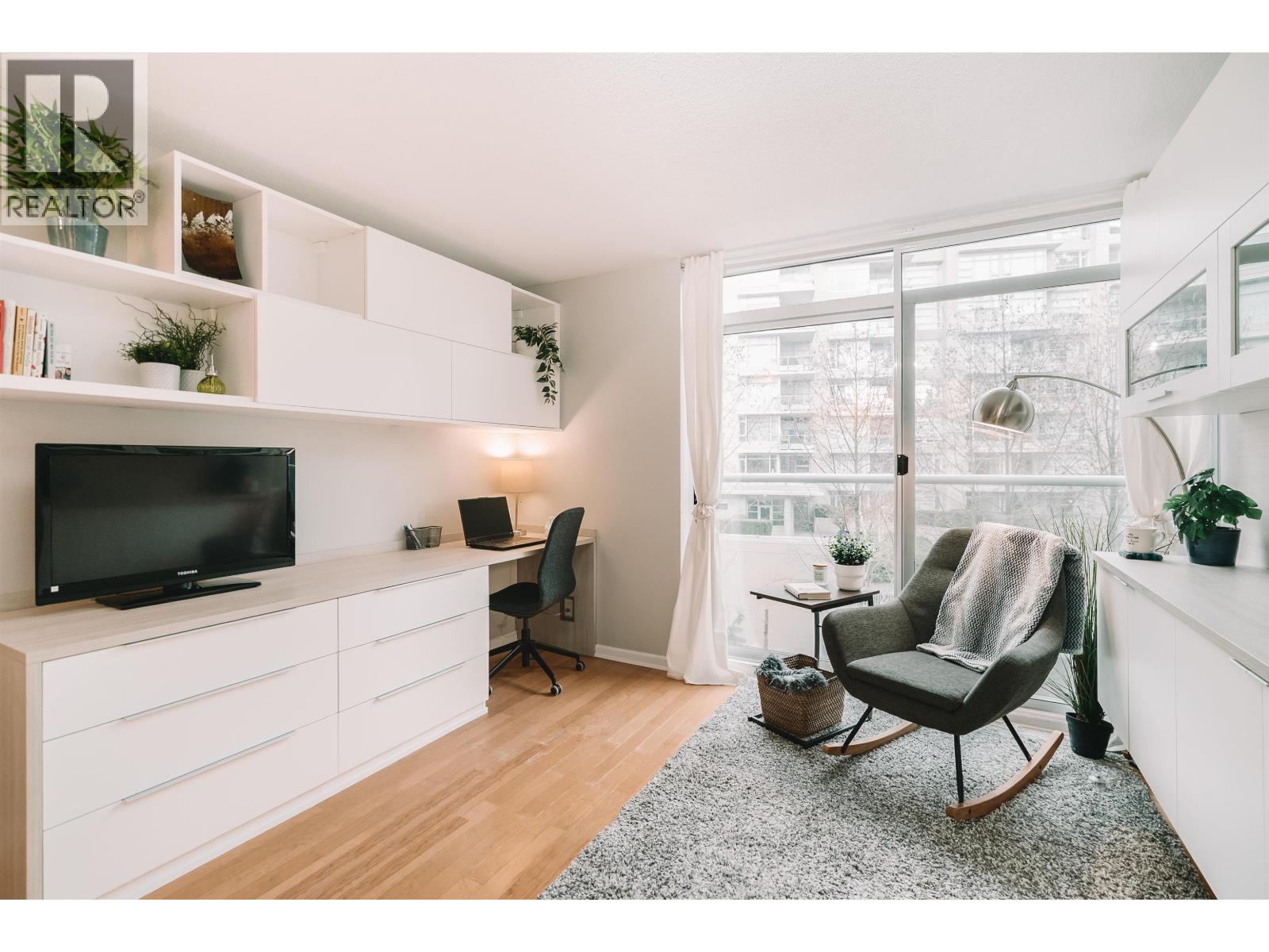 302 9288 University Crescent, Burnaby, British Columbia  V5A 4X7 - Photo 8 - R3094519