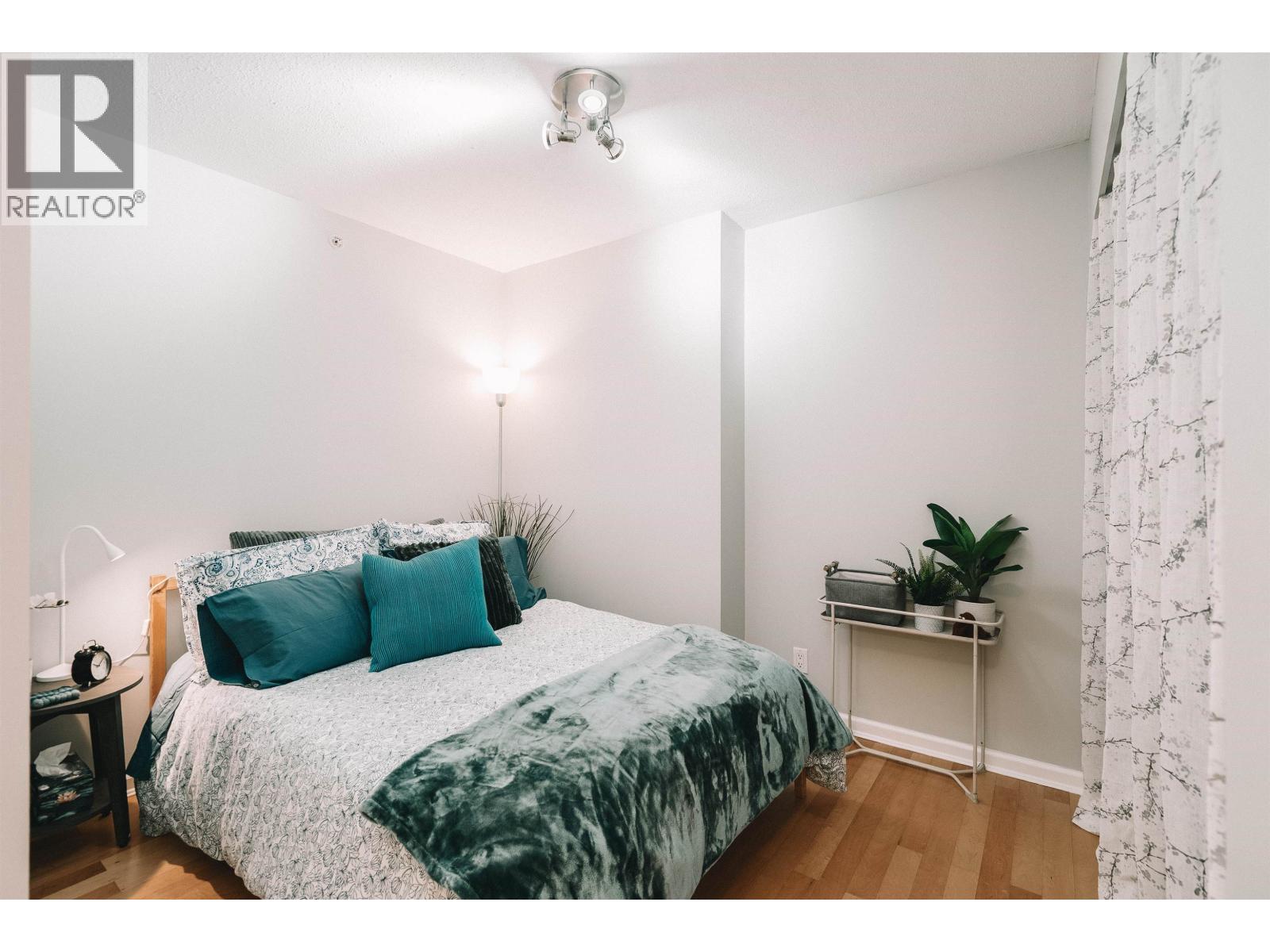 302 9288 University Crescent, Burnaby, British Columbia  V5A 4X7 - Photo 13 - R3094519