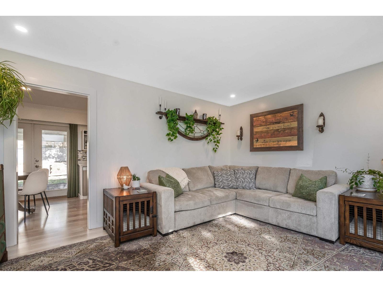 32495 Mcrae Avenue, Mission, British Columbia  V2V 2L6 - Photo 8 - R3092065