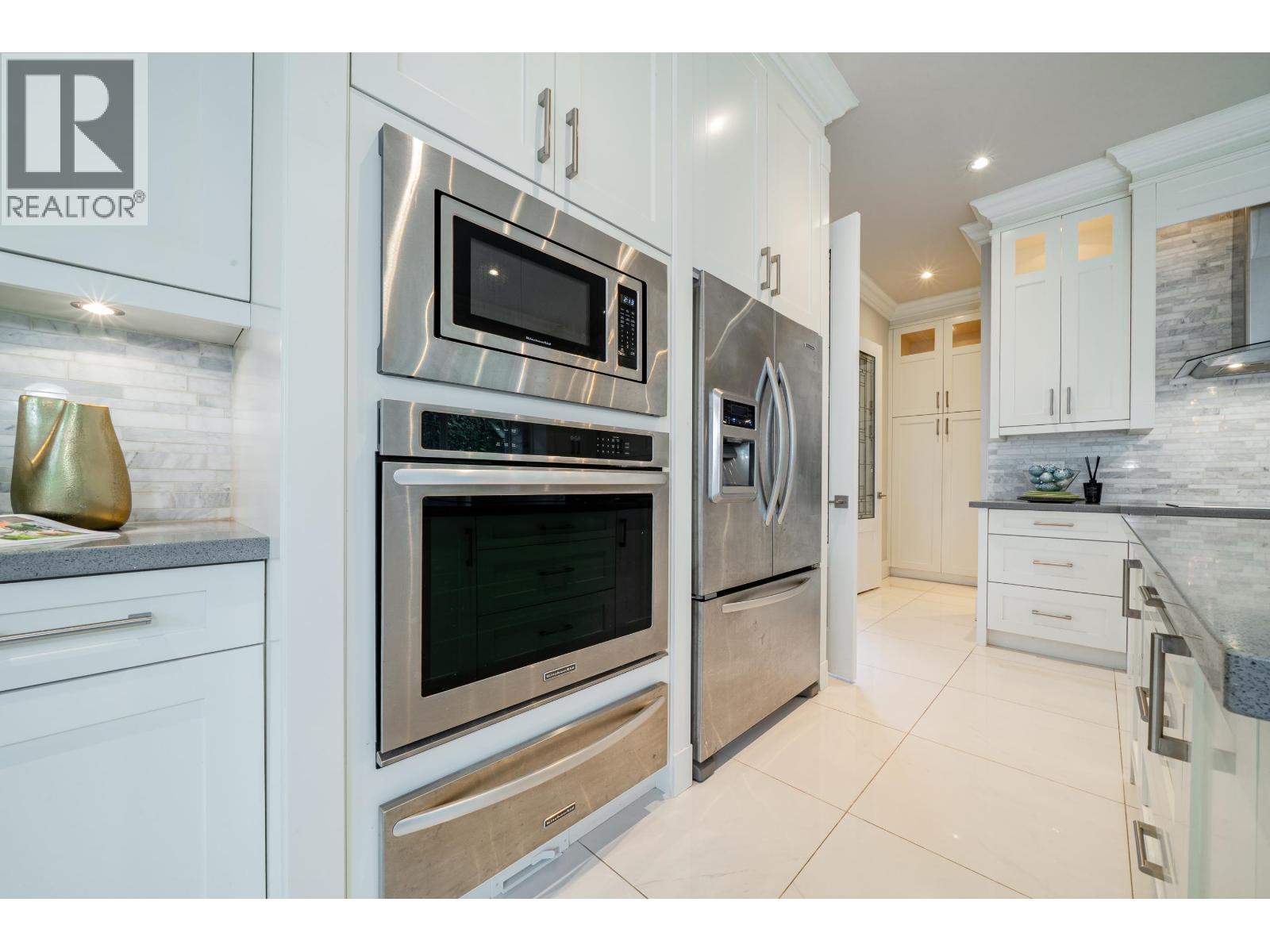 9240 Chapmond Crescent, Richmond, British Columbia  V7E 1M5 - Photo 13 - R3086486