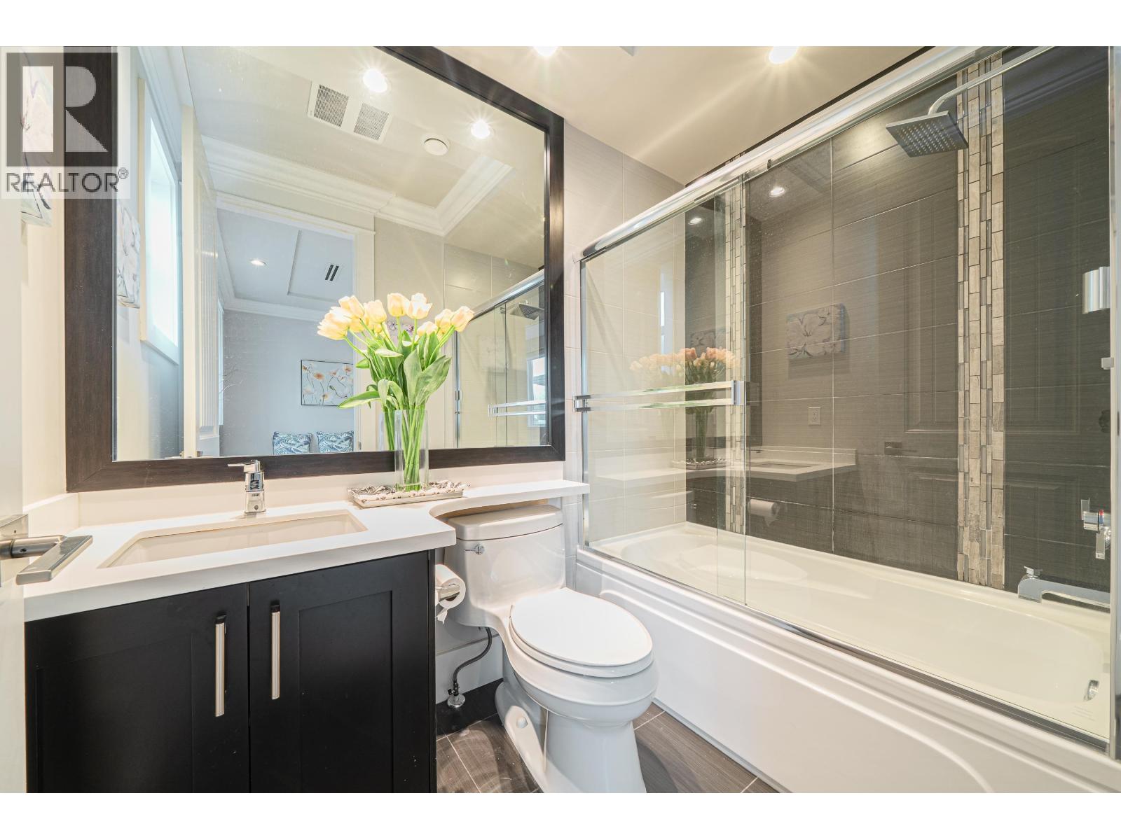 9240 Chapmond Crescent, Richmond, British Columbia  V7E 1M5 - Photo 30 - R3086486