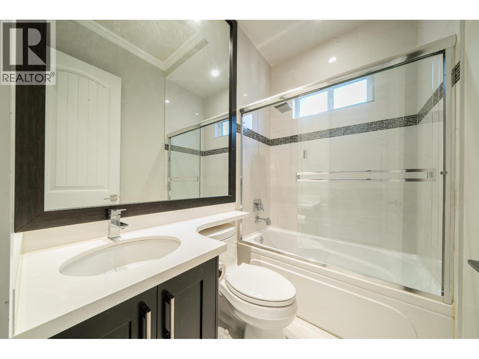 9240 Chapmond Crescent, Richmond, British Columbia  V7E 1M5 - Photo 37 - R3086486