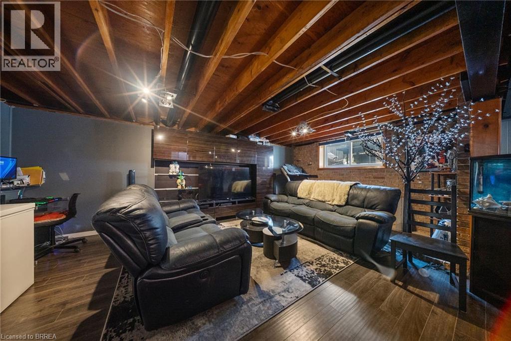 330 East 18th Street, Hamilton, Ontario  L9A 4P8 - Photo 16 - 40798303