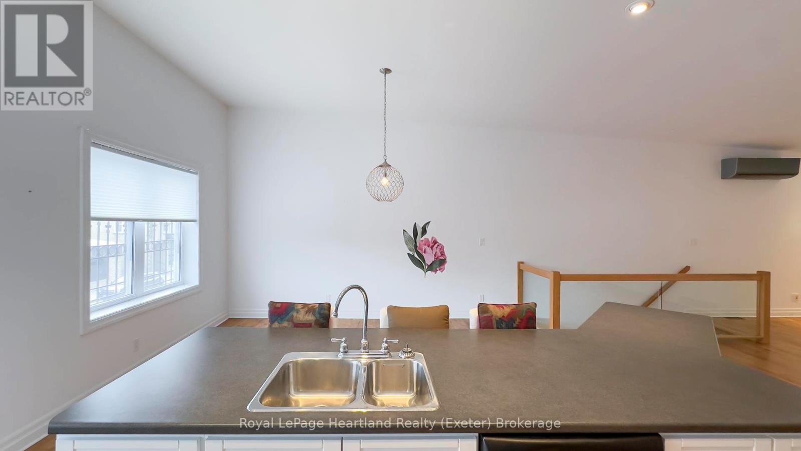 359 Main Street S, South Huron, Ontario  N0M 1S7 - Photo 26 - X10780279