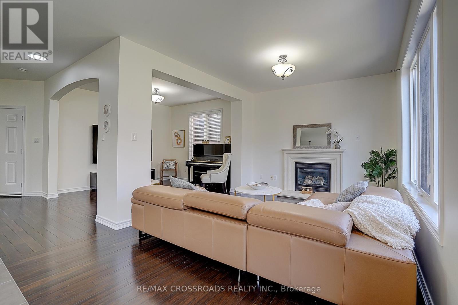 106 Milos Road, Richmond Hill, Ontario  L4E 0M3 - Photo 19 - N12834146