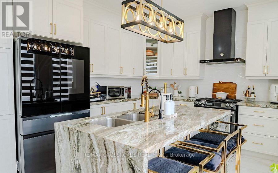 50 Carriage Shop Bend, East Gwillimbury, Ontario  L9N 0Y5 - Photo 10 - N12834178