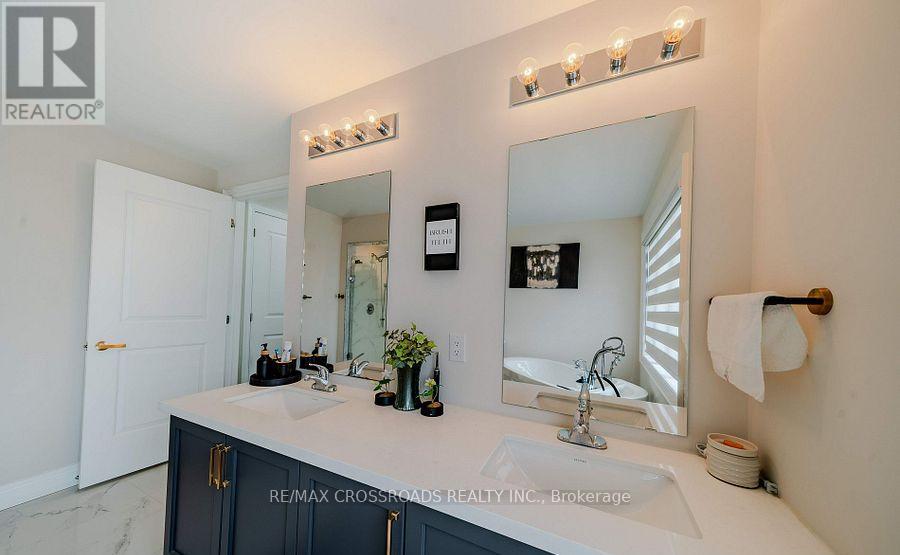 50 Carriage Shop Bend, East Gwillimbury, Ontario  L9N 0Y5 - Photo 22 - N12834178