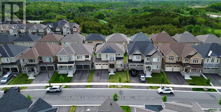 50 Carriage Shop Bend, East Gwillimbury, Ontario  L9N 0Y5 - Photo 33 - N12834178