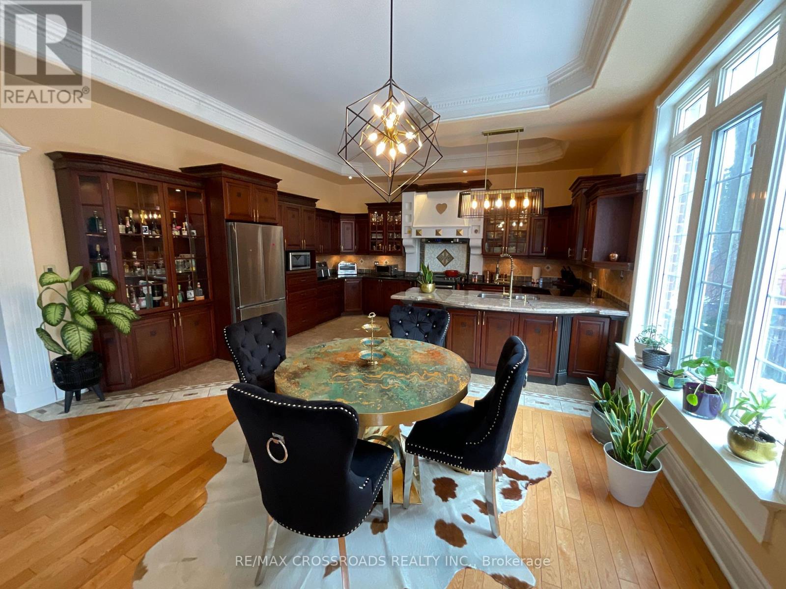 129 Lakeland Crescent, Richmond Hill, Ontario  L4E 3A1 - Photo 7 - N12834210