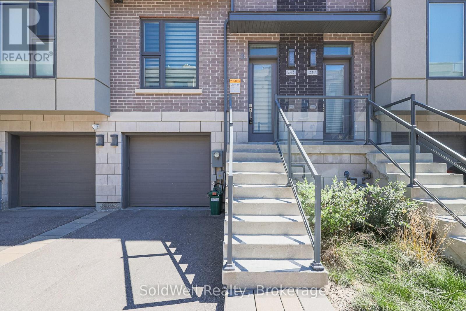 243 Smallwood Circle, Vaughan, Ontario  L4J 0K8 - Photo 3 - N12834302